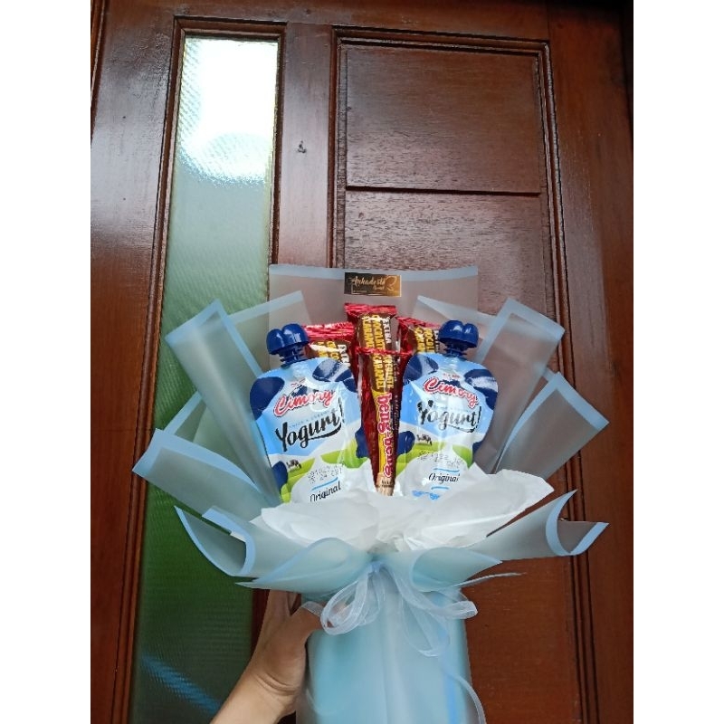 

Ready Bouquet snack/Buket jajanan untuk ultah,wisuda dll