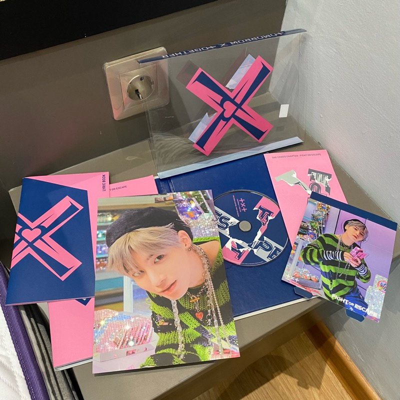 ALBUM ONLY THE CHAOS CHAPTER FIGHT OR ESCAPE TOMORROW X TOGETHER TXT ESCAPE VERSION