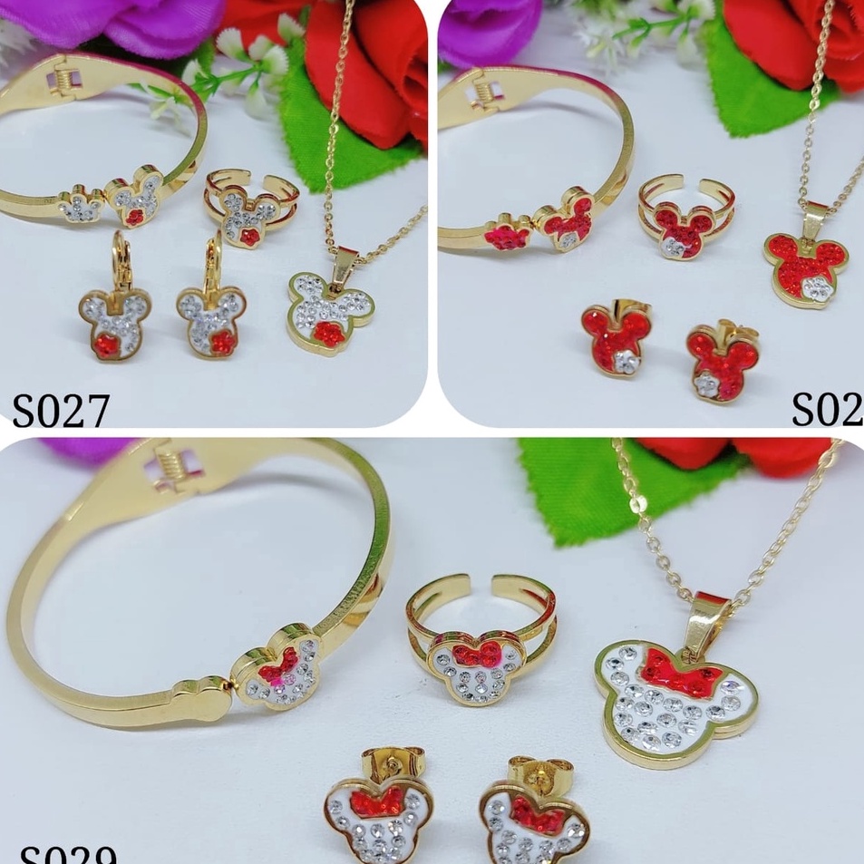 Sekarang Populer  Titanium set anak perhiasan gelang kalung cincin dan anting S2729
