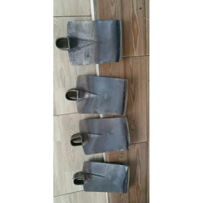 alat pertanian cangkul