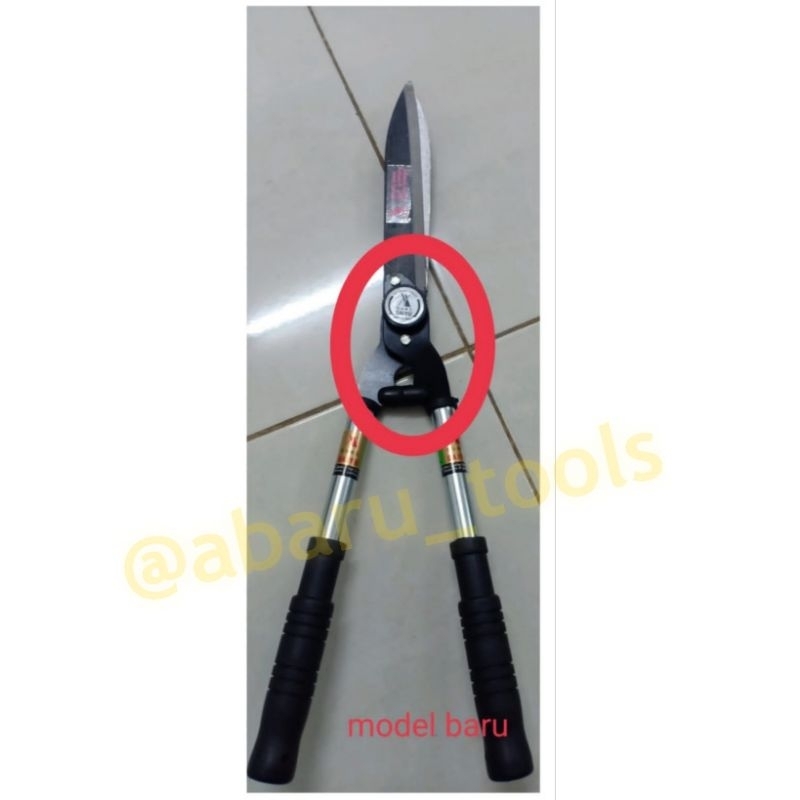 Gunting rumput besi DAIYU