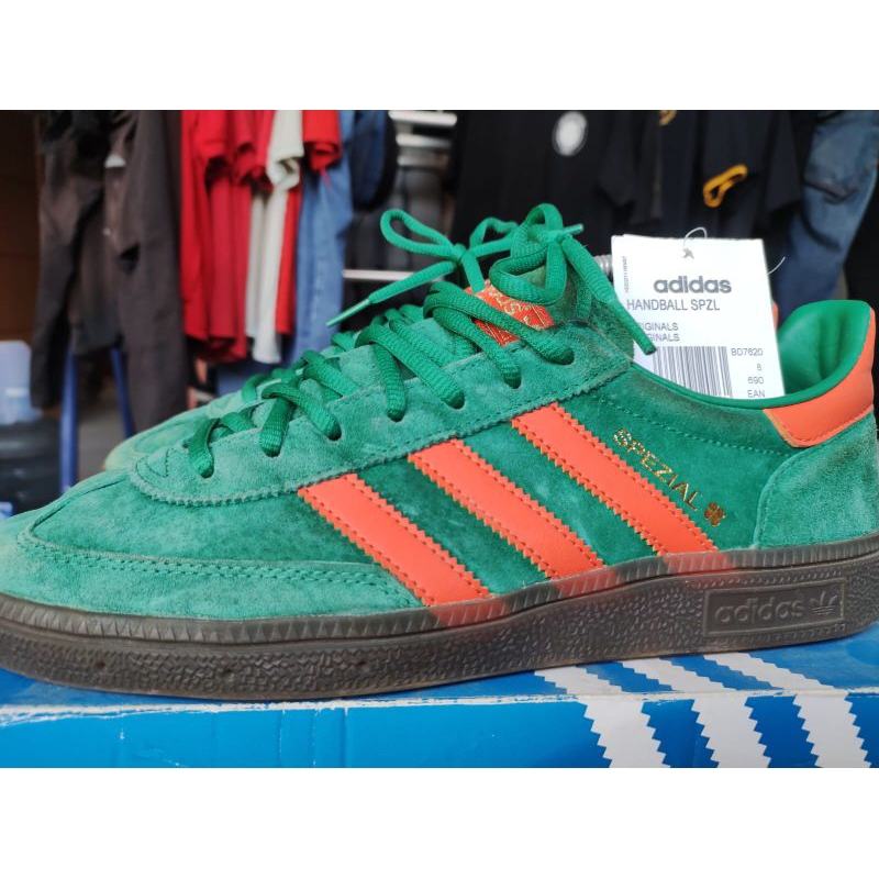 adidas... spezial...st.patrick..green..orange