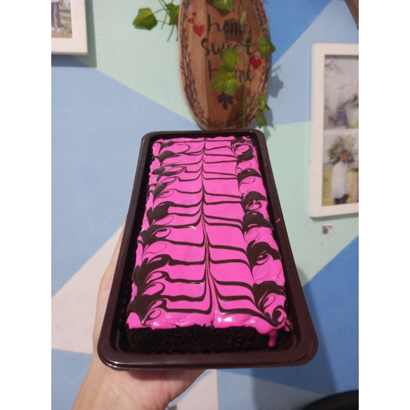 

brownies manis pink marble