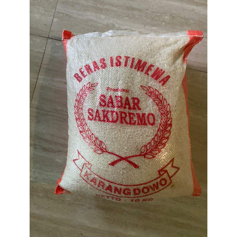 

Beras asli dari petani Klaten kemasan 1kg repack