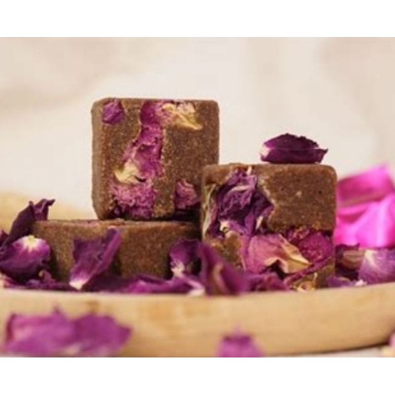 

Browm Sugar Cube / Gula merah Kuni China / Gula Hitam / Hei Thang / Rose Sugar Brown Ginger
