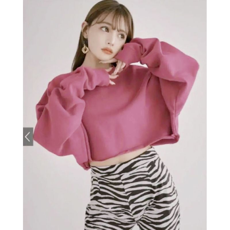 GRL CROP SWEATSHIRT IN PINK