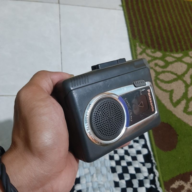 walkman / mini cassette recorder panasonic