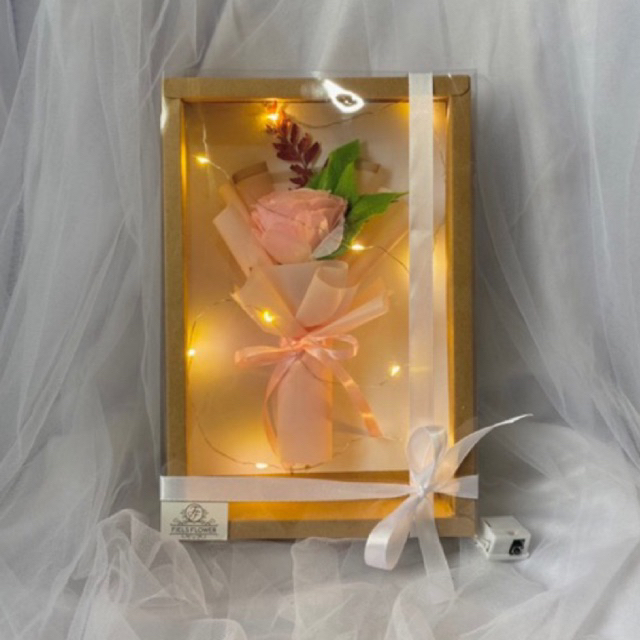 buket bunga | buket box | flower in box | hadiah wisuda | hadiah ultah