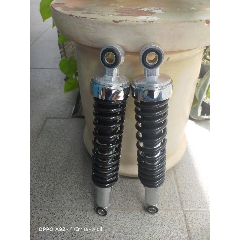 Shock breaker belakang Suzuki thunder 125
