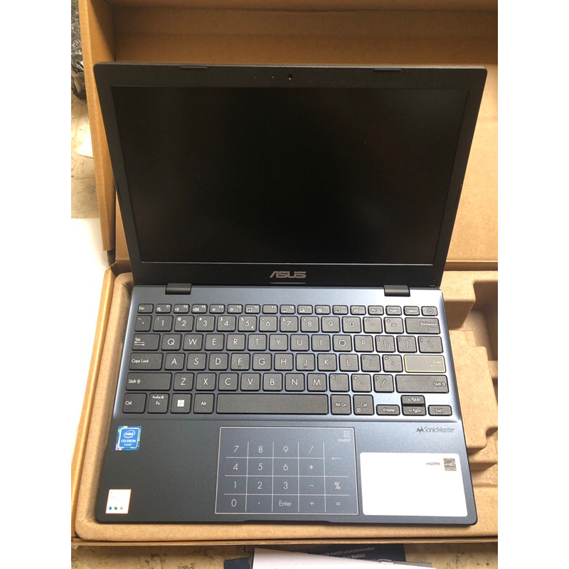 Laptop ASUS E210MAO-HD4515 Peacock Black