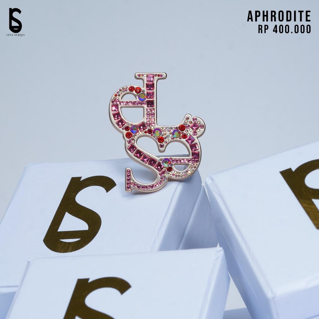 LINA SUKIJO/Broch aphrodite by El.es