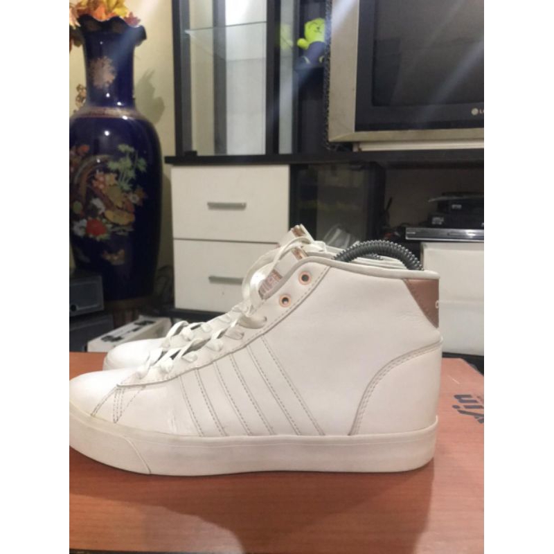 sepatu Adidas high