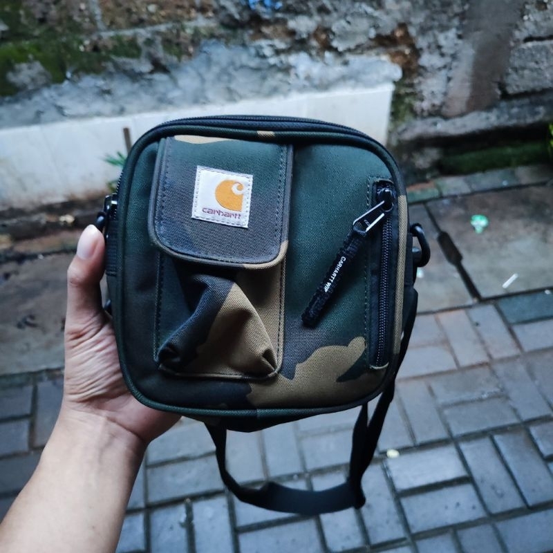 Carhartt wip essentials camo bag
