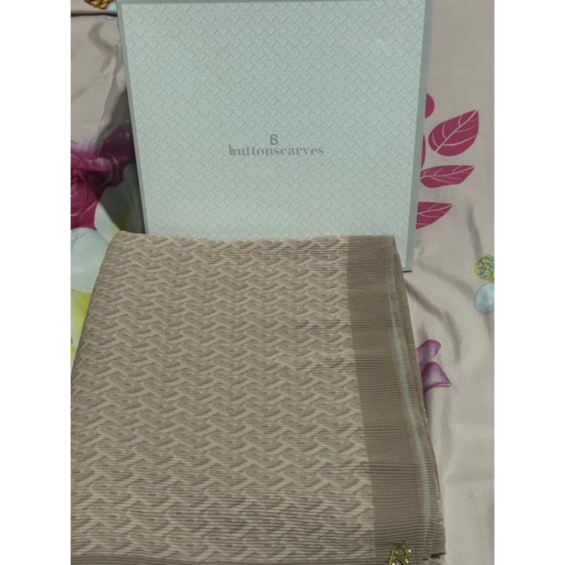 PleatedShawlButtonscraves