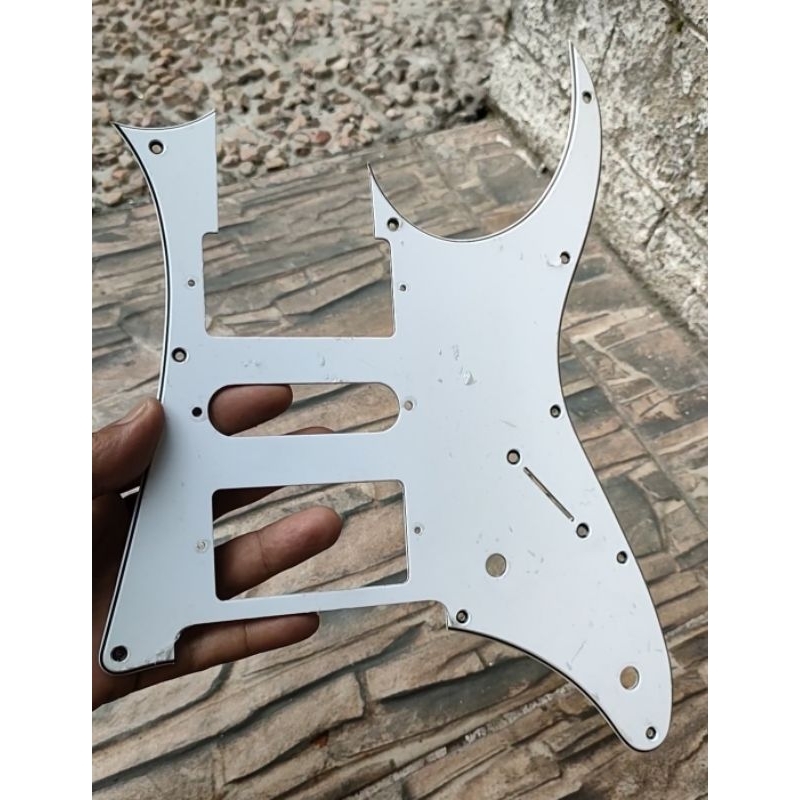 Pickguard Gitar ibanez White 3ply HSH  Original