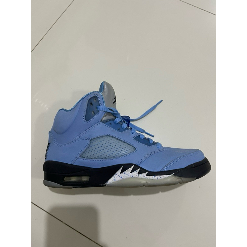 Ready AIR JORDAN 5 RETRO UNC UNIVERSITY BLUE ORIGINAL (BEKAS PAKAI)