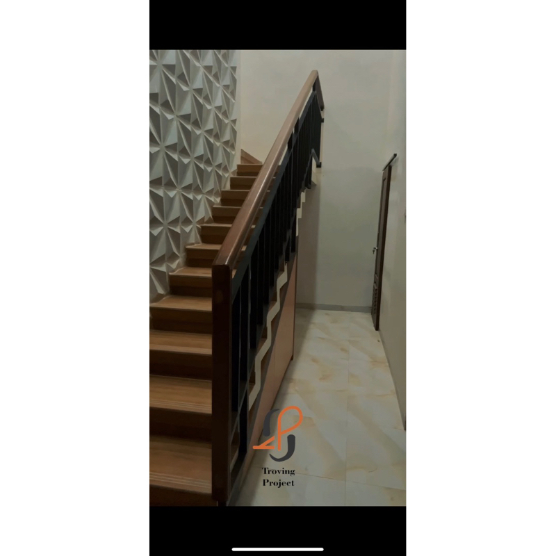Reiling Tangga Minimalis Pegangan Kayu