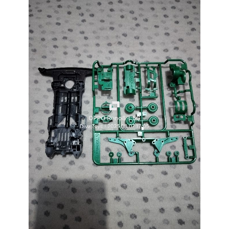 Tamiya Chassis Super 2 PC ABS Hitam + Gearbox S2 Hijau Metallic