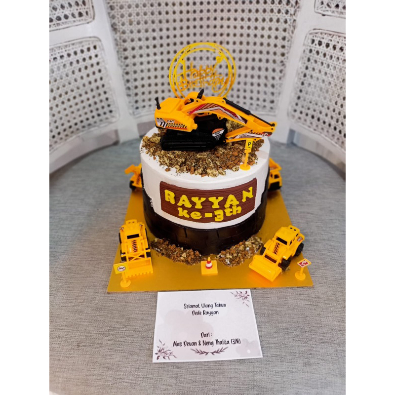 

cake ultah cowo kue birthday laki laki cake roblox cake spiderman kue konstruksi bangunan cake mario bros black forest
