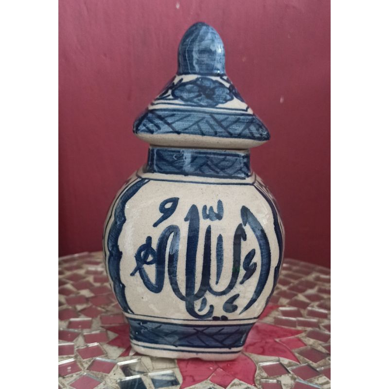 Guci Kaligrafi antik white blue & tutupnya lukisan tangan Vintage 17cm