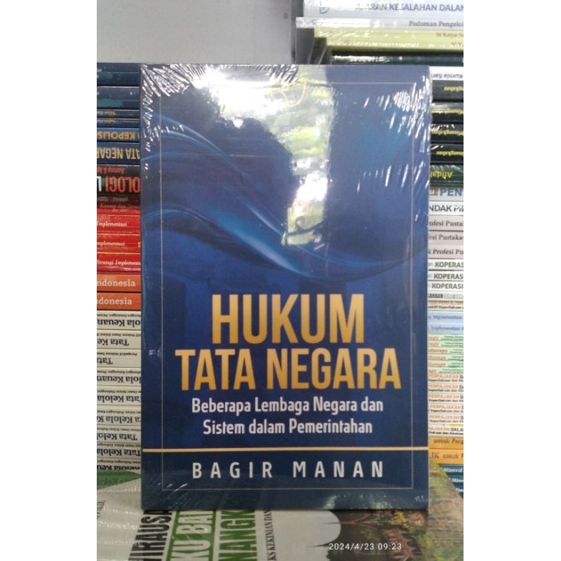 Buku Hukum Tata Negara penulis Bagir Manan