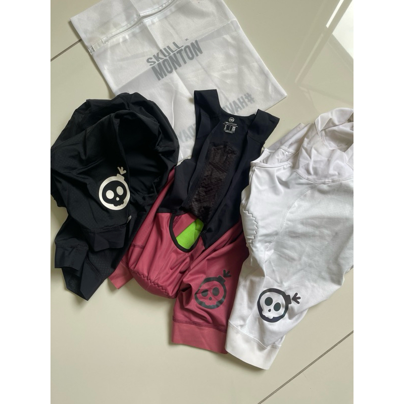 preloved bib skull x monton