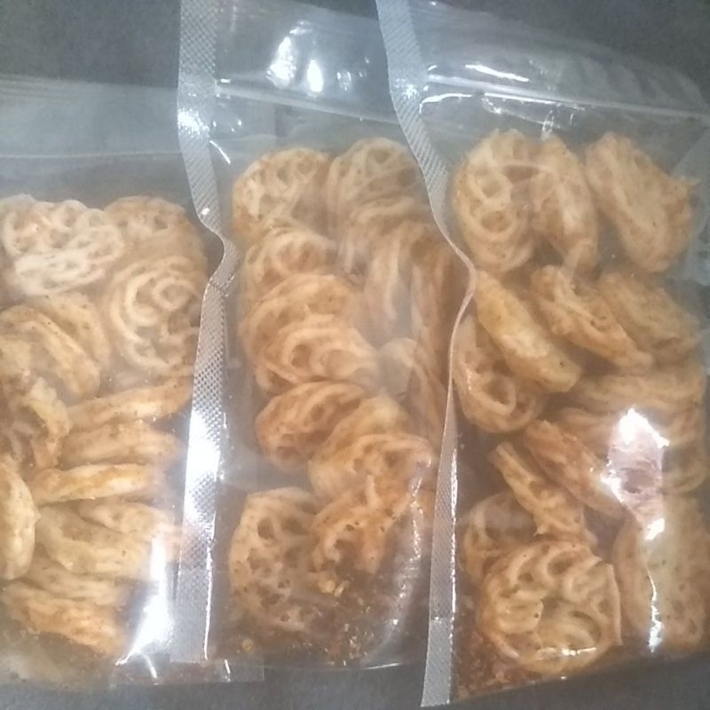 

kerupuk seblak pedas daun jeruk