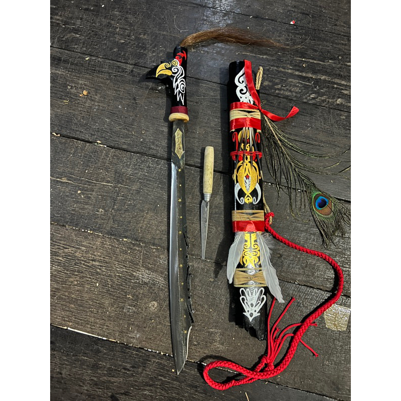 etnik Borneo mandau dayak Kalimantan motif lukisan burung enggang ukiran -+65cm
