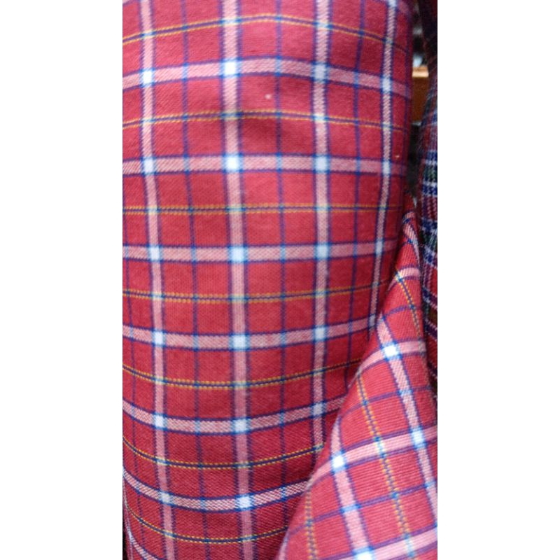 kain kotak² polyester