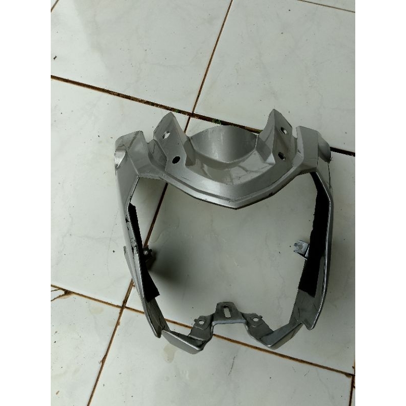 cover lampu depan batok lampu Vixion new original
