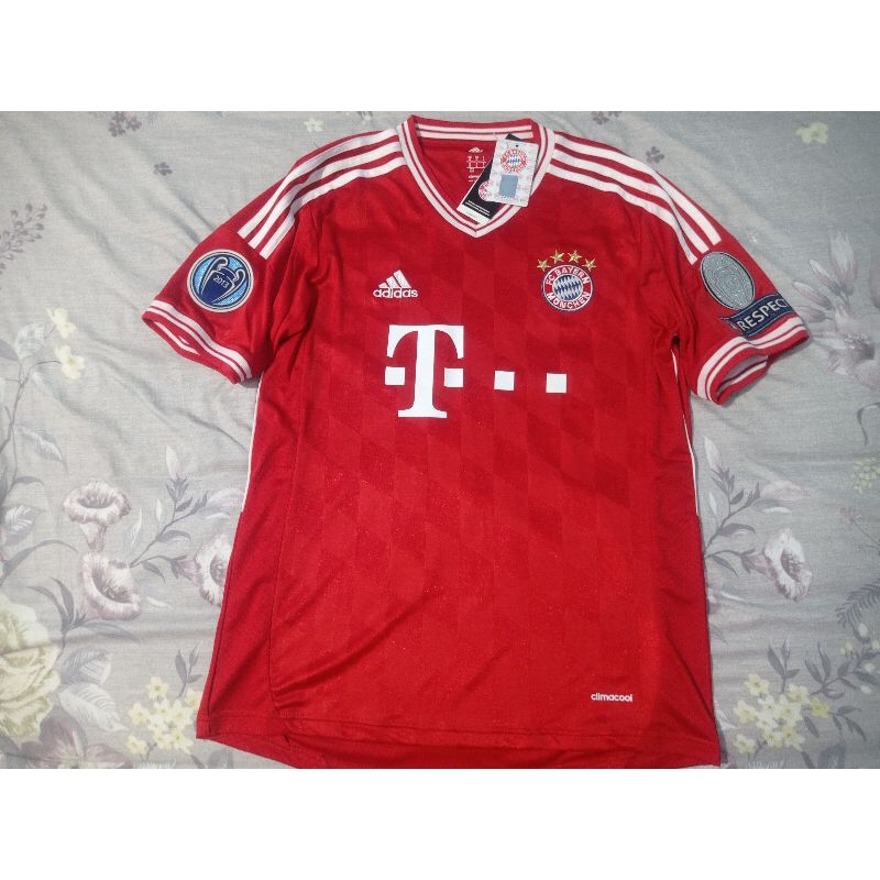 BNWT Vintage Jersey Bayern Munchen Home 2013-2014 Full Patch + Player Name 25 Muller