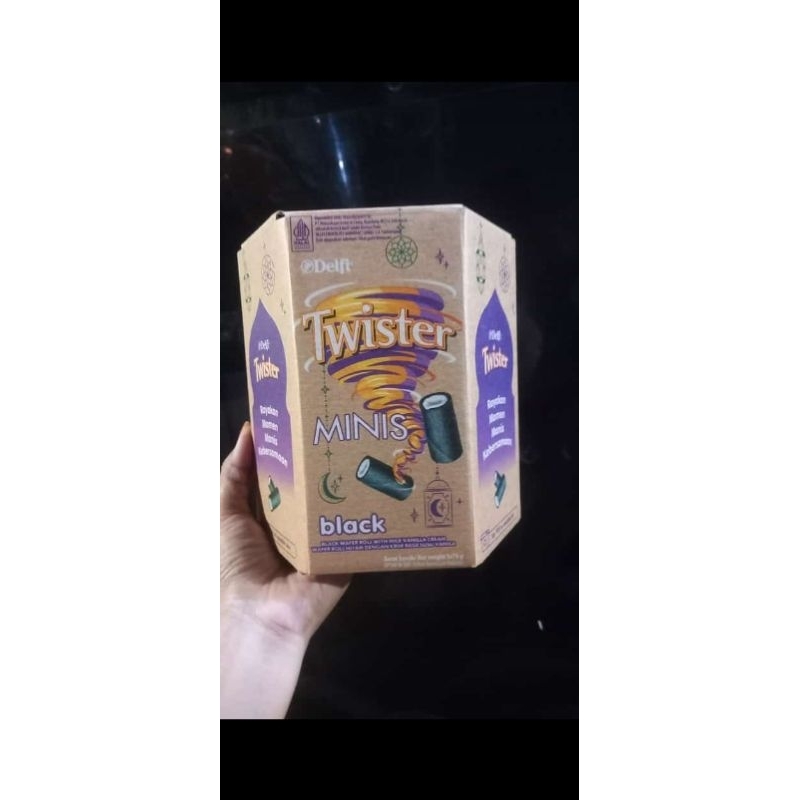 

Delfi Twister Black 3 × 70g Edisi lebaran