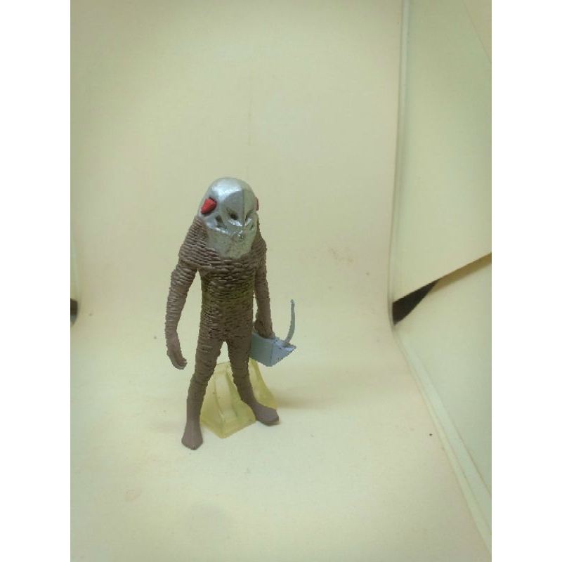 Mainan Action Figure Monster Ultraman