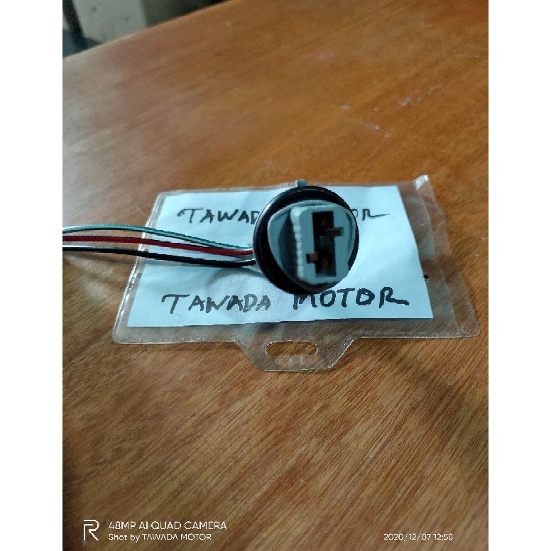 TERBAIK SOKET FITTING LAMPU REM BELAKANG HONDA CRV GEN1 GEN2 GEN3