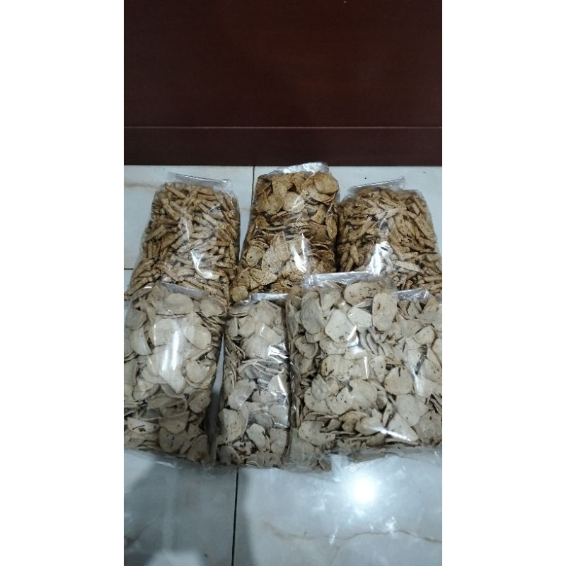 

basreng pedas manis daun jeruk varian sekilo, setengah kilo, rasanya mantul