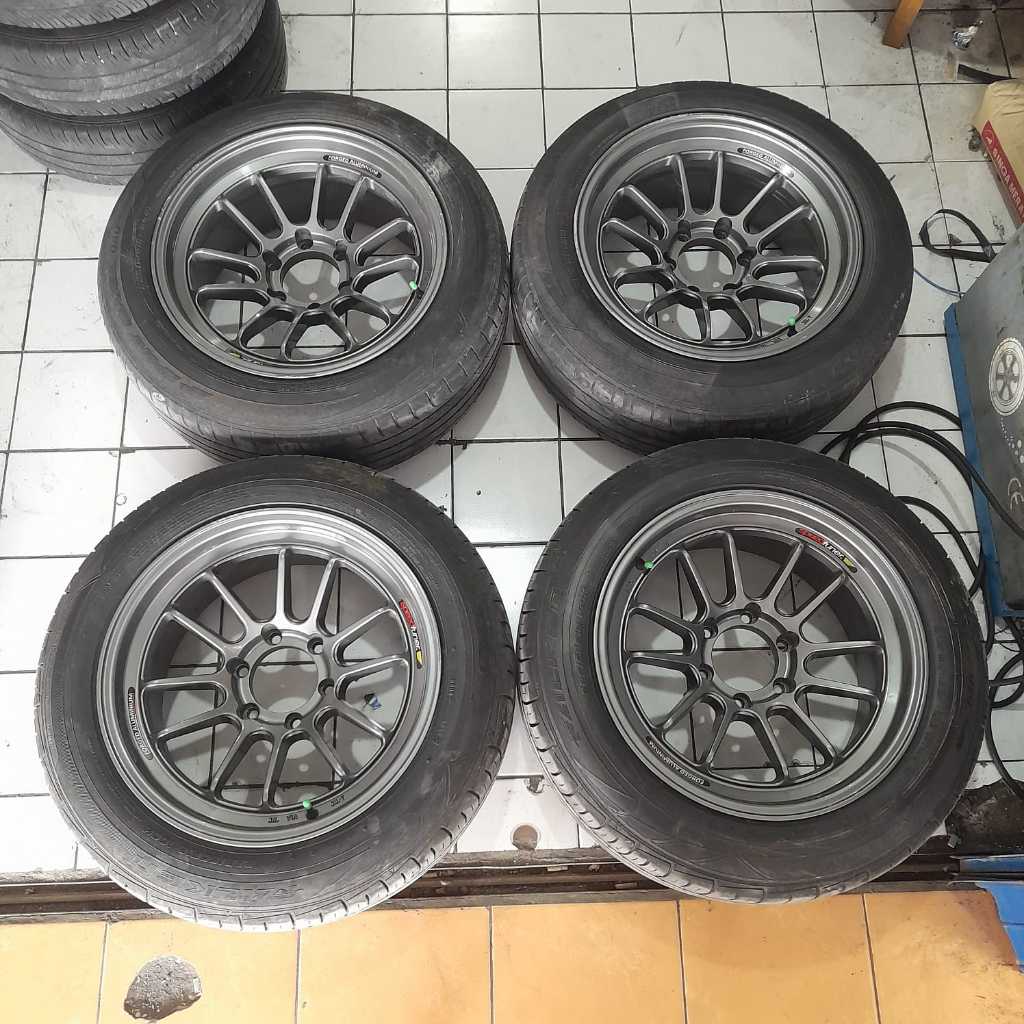 Velg Mobil Bekas LENSO VENOM R18X9 6X139 ET 0 GREY + BAN FALKEN 225 60 R18