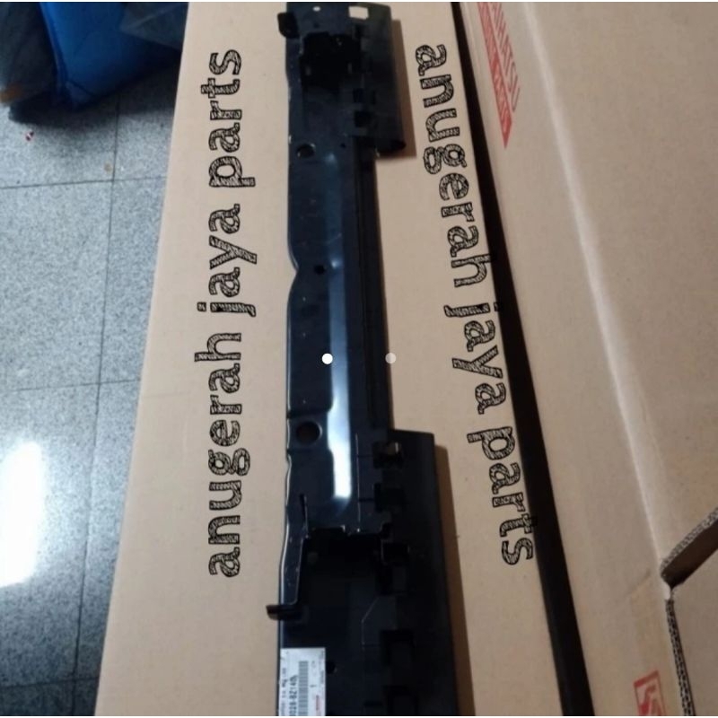palang radiator palangan radiator bawah grand avanza 2016 up original