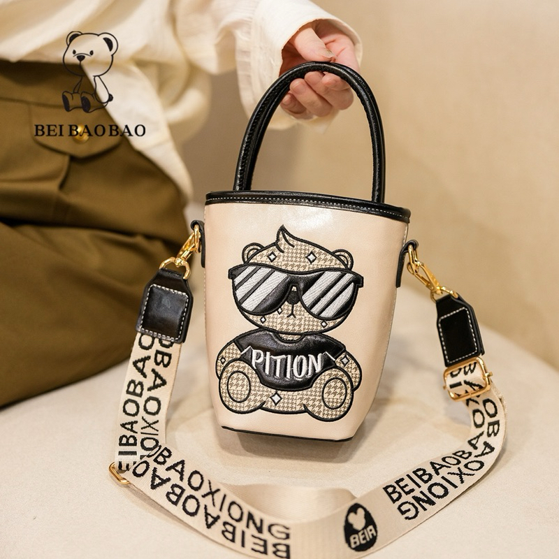 8204 NEW TAS HP model keranjang / TAS KEREN/ TAS JALAN CANTIK / PITON BEAR BEIBAOBAO