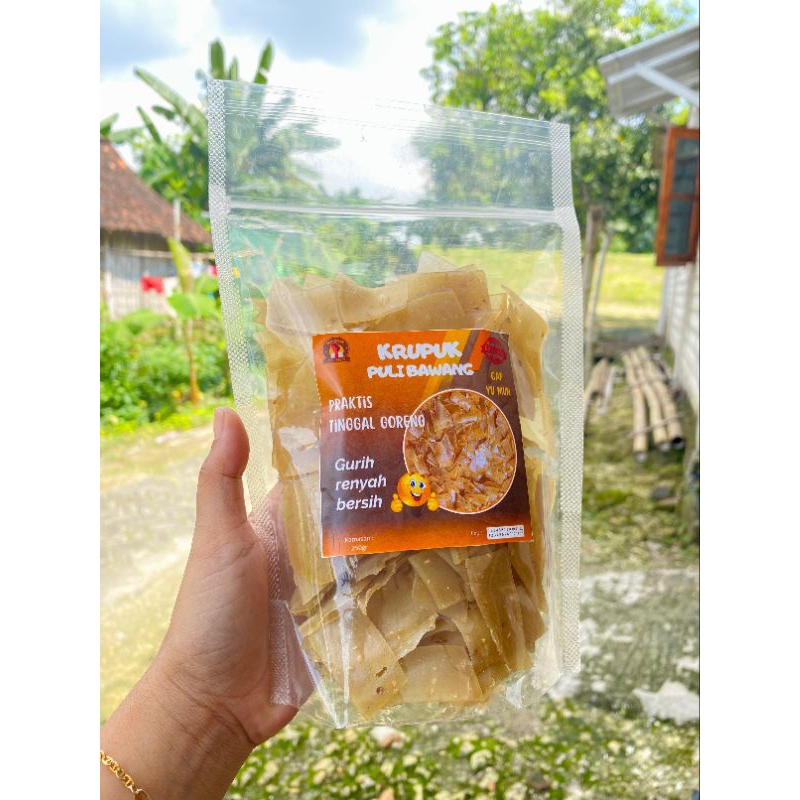 

Kerupuk Bawang Ketumbar Krupuk Mentah Ukuran Sedang Enak Renyah Gurih Cap Yu Mun Kemasan 250gr