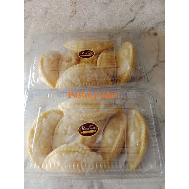 

PASTEL SAYUR AYAM FROZEN 7 PCS