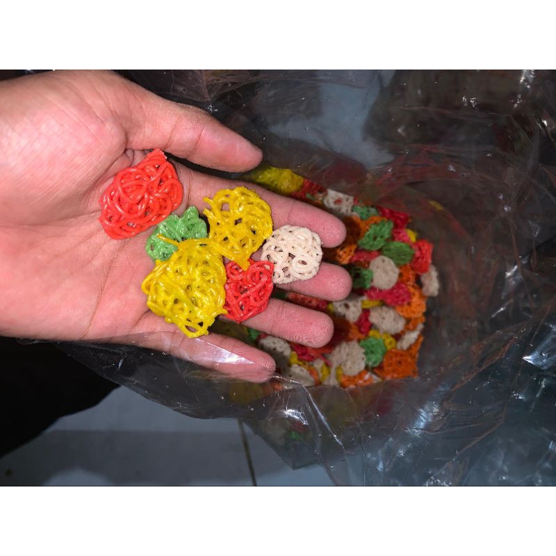 

250gram kerupuk mentah mawar warna warni