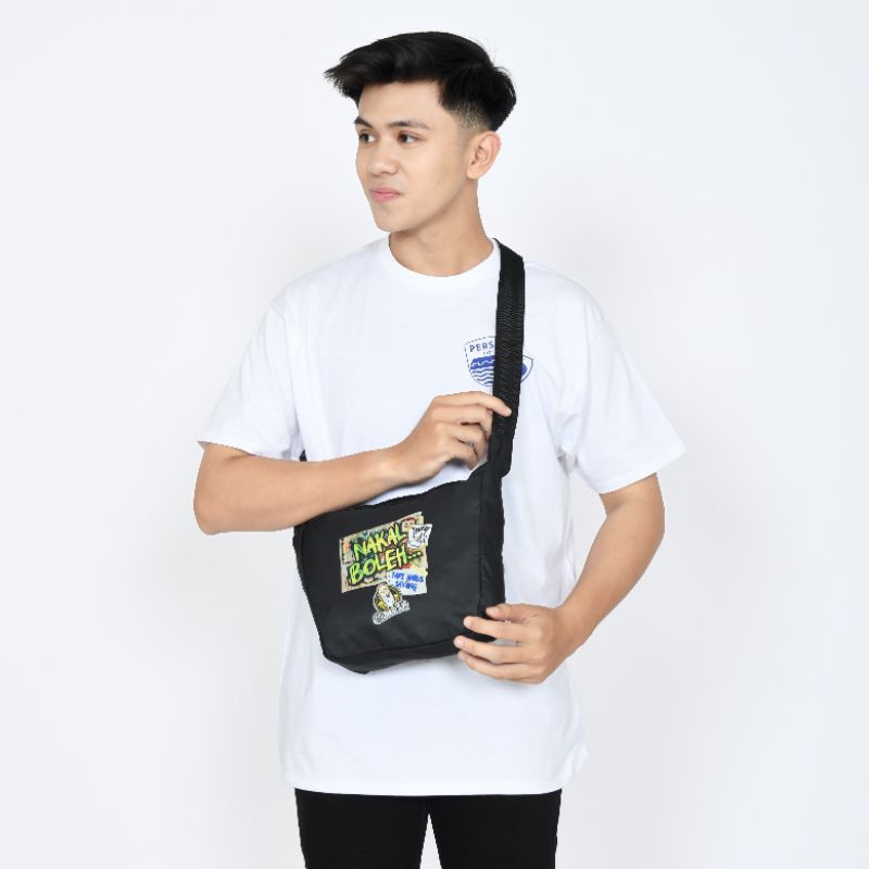 Tas selempang pria murah Sling bag cowok distro anti air waterproof Original Sling Bag Wanita Bahan 