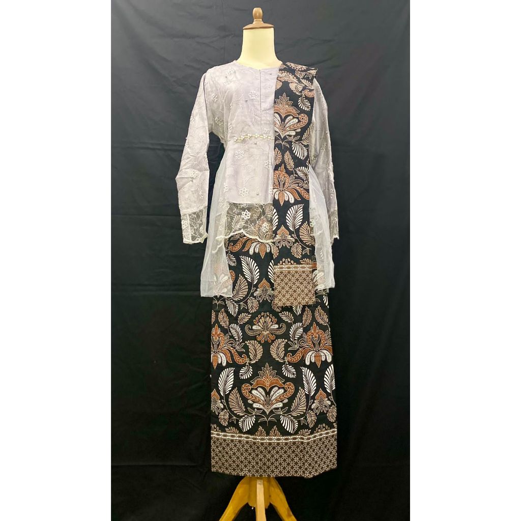 KEBAYA BRUKAT BATIK MODEL SANIA MODERN