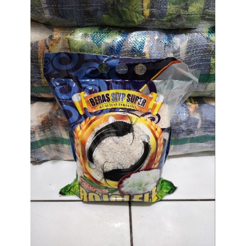 

Beras Rojolele Premium 2'5 Kg