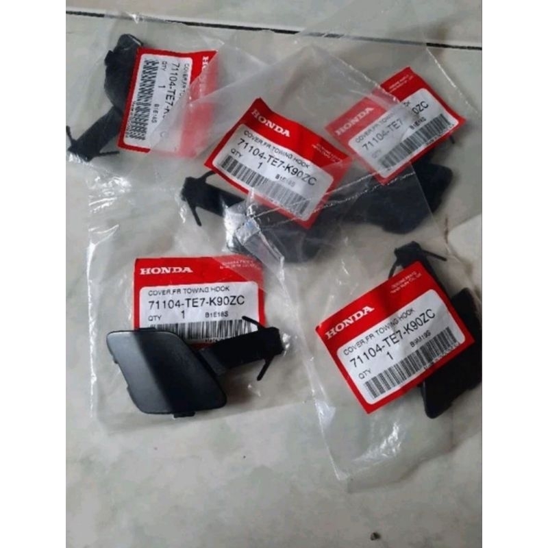 tutup derek towing bumper depan mobilio RS original