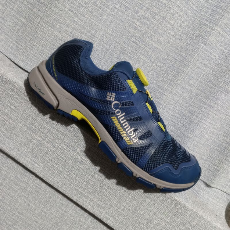 SEPATU TRACKING COLUMBIA x MONTRAIL