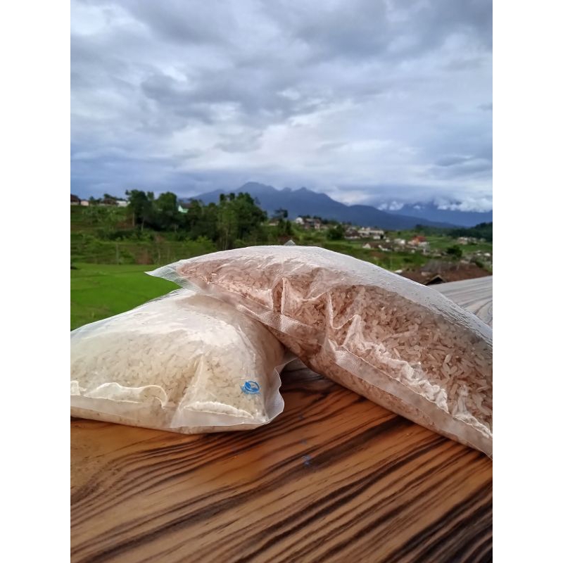 

Beras Sehat Beras Pulen Kampung dg Pupuk Organik Beras Putih 1kg