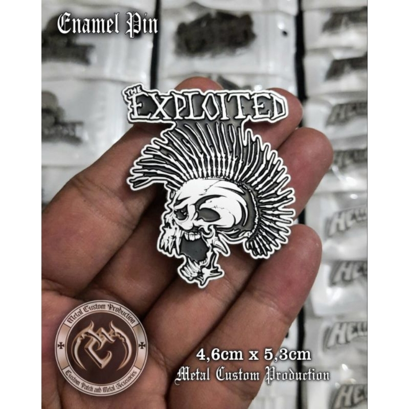 Enamel Pin Badge Metal Exploited / Pin Badge / Pin Band