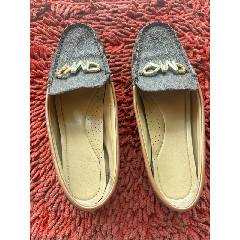 Preloved Sepatu Michael Kors Loafers Original