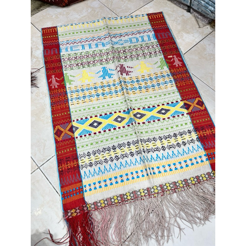 Ulos tarutung atau Sadum tarutung